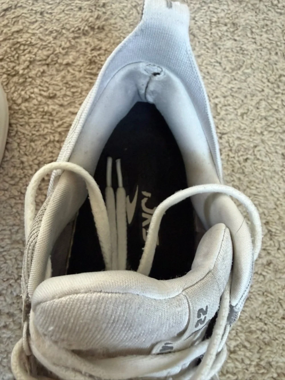 Brooks Glycerin 22 Running Shoes Womens 10 B White Silver Gum 1204341B135